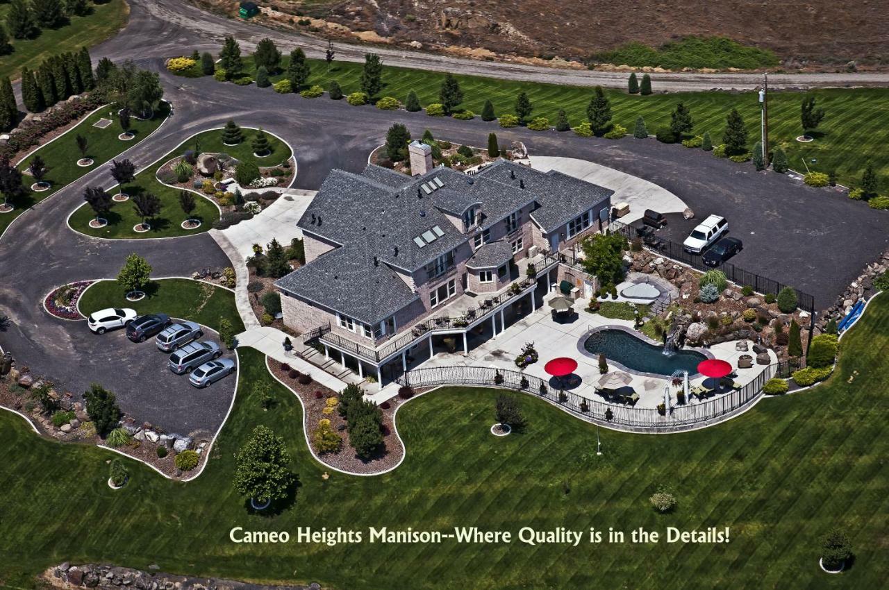 Touchet Cameo Heights Mansion And The Vine Fine Dining Restaurant B&B 외부 사진
