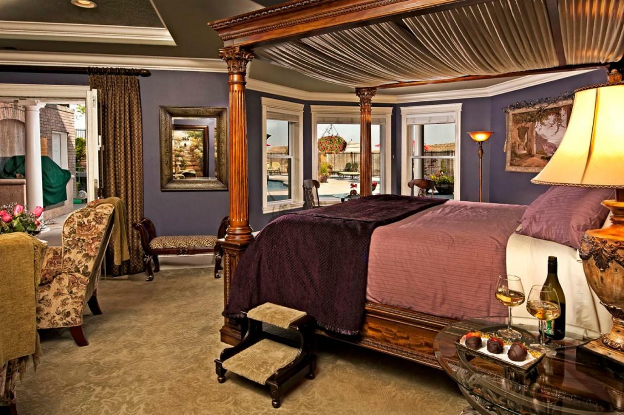 Touchet Cameo Heights Mansion And The Vine Fine Dining Restaurant B&B 외부 사진