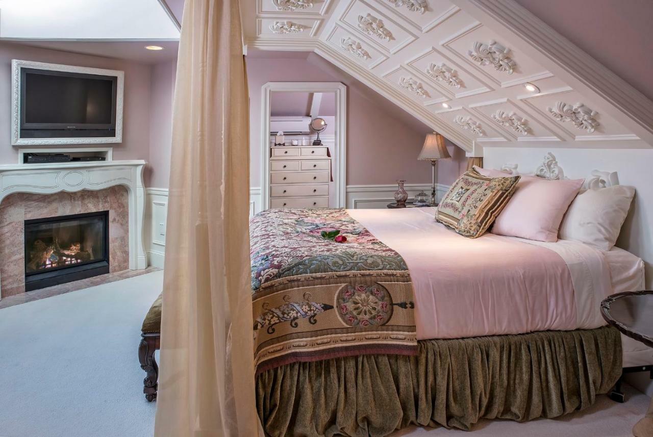 Touchet Cameo Heights Mansion And The Vine Fine Dining Restaurant B&B 외부 사진