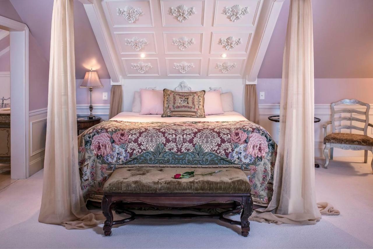 Touchet Cameo Heights Mansion And The Vine Fine Dining Restaurant B&B 외부 사진