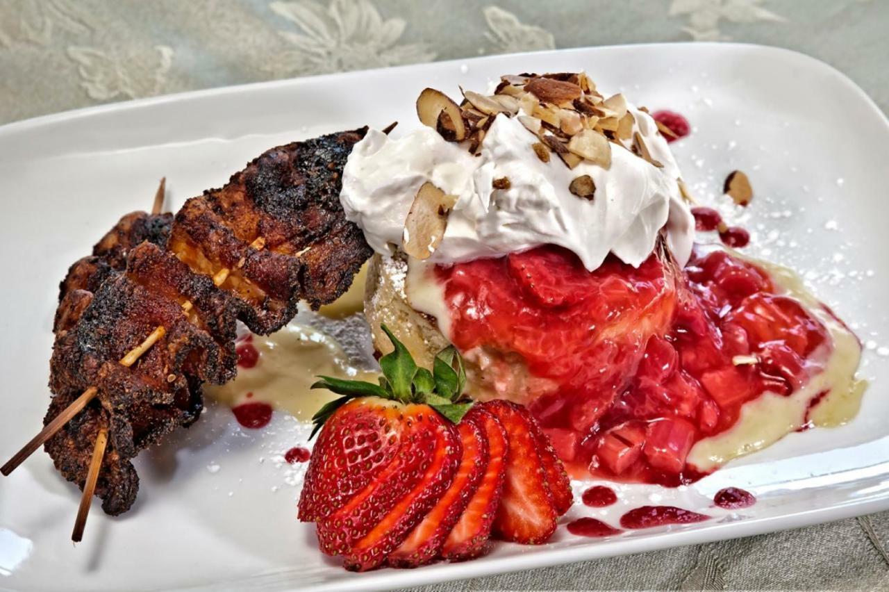 Touchet Cameo Heights Mansion And The Vine Fine Dining Restaurant B&B 외부 사진