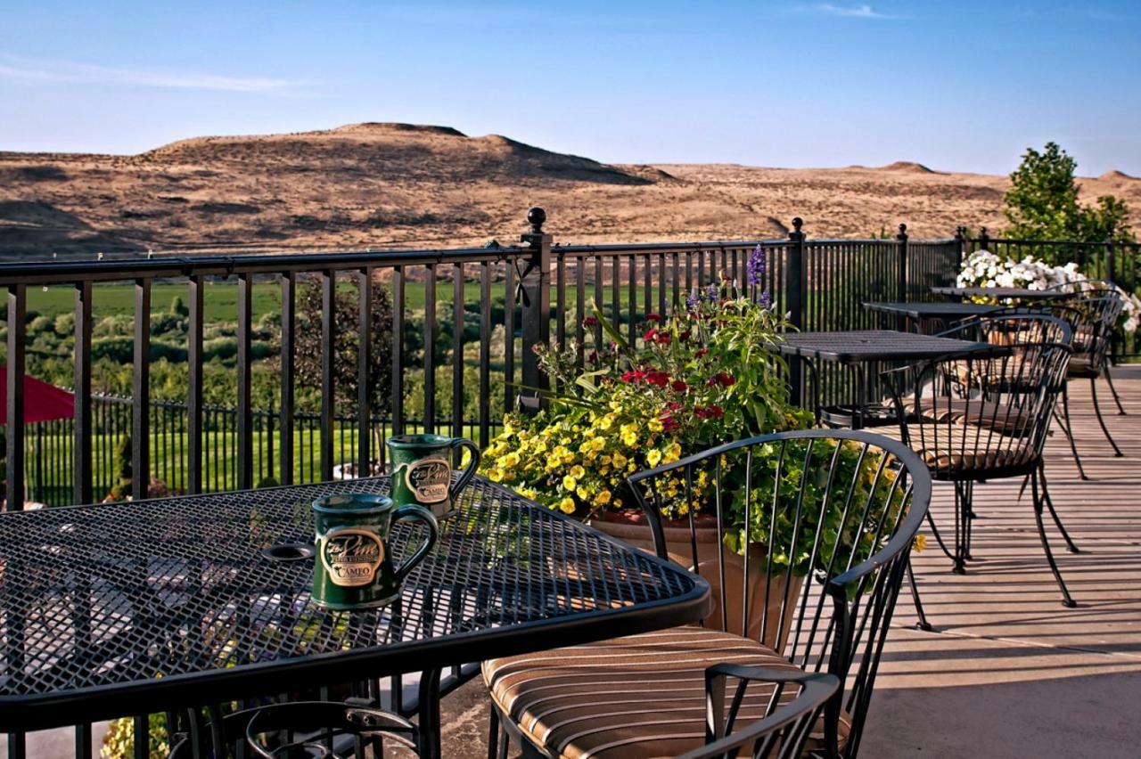 Touchet Cameo Heights Mansion And The Vine Fine Dining Restaurant B&B 외부 사진